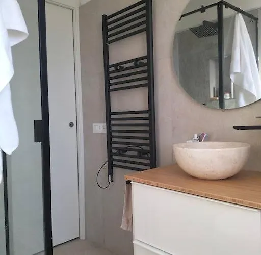 Amazing With Terrace Apartament *